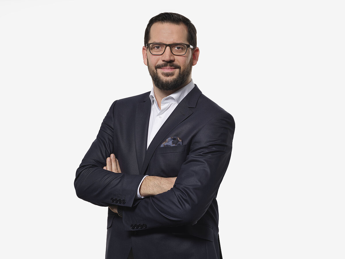 Prof. Dr. Marc Linzmajer übernimmt ABWL: Dienstleistungsmanagement